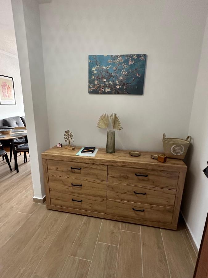 Beach Retreat In Town Corinth 외부 사진