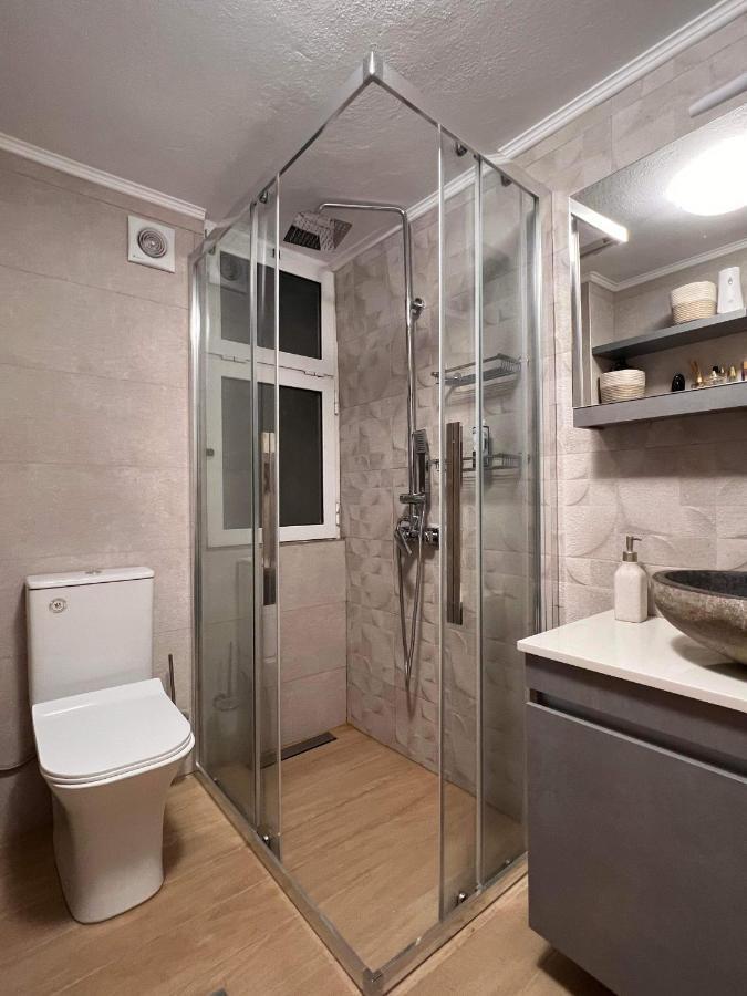 Beach Retreat In Town Corinth 외부 사진